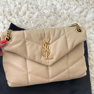 ❌SOLD❌Saint Laurent puff small beige